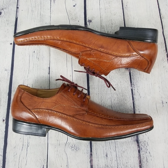 VITTORIO SALDANI | stacked heel tapered toe shoe - Picture 3 of 7